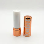 Lippenbalsem met naam, dop eraf